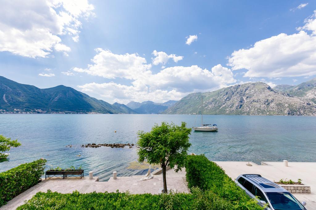 Villa Luxury Stone On The Sea With Private Pool And View Kotor Exterior photo